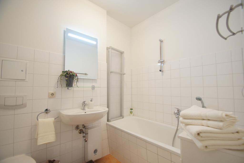 Cafe 28 & Pension Am Markt Wißmar エクステリア 写真
